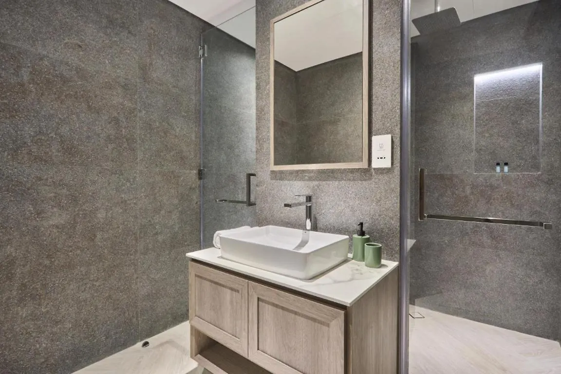 Chic-1Broxford Terrace 2 Luxuriously Furnished Apartment Dubai United Arab Emirates